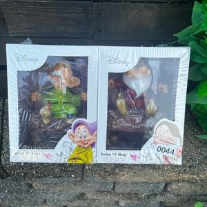 Disney Swing N Ring Dwarf Set
